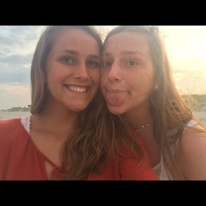 Meet your Posher, Lily